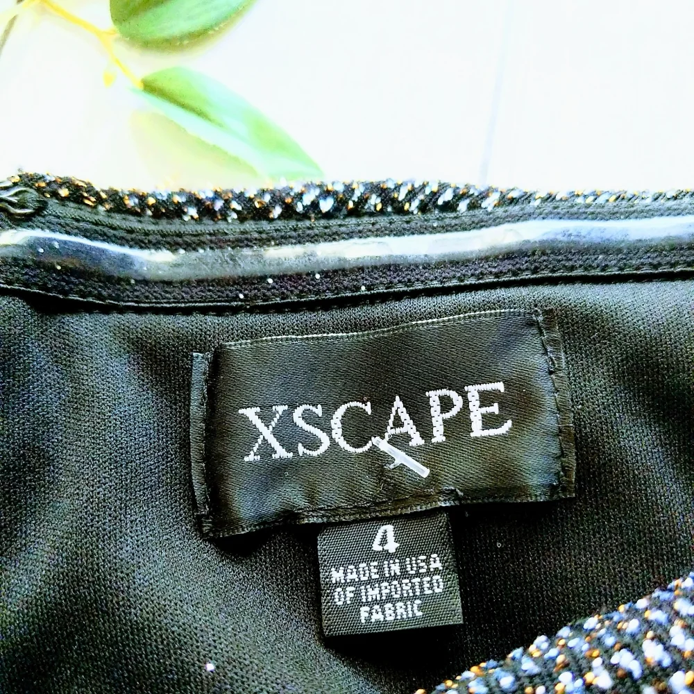 Xscape Evenings Women Metallic Sparkle Gown SIZE 4 Off The Shoulder Black - Picture 3 of 12